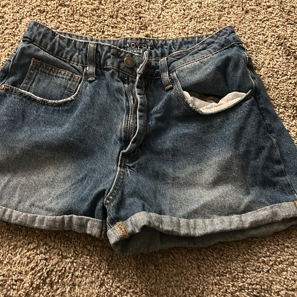 blue denim shorts from empyre in a size 3